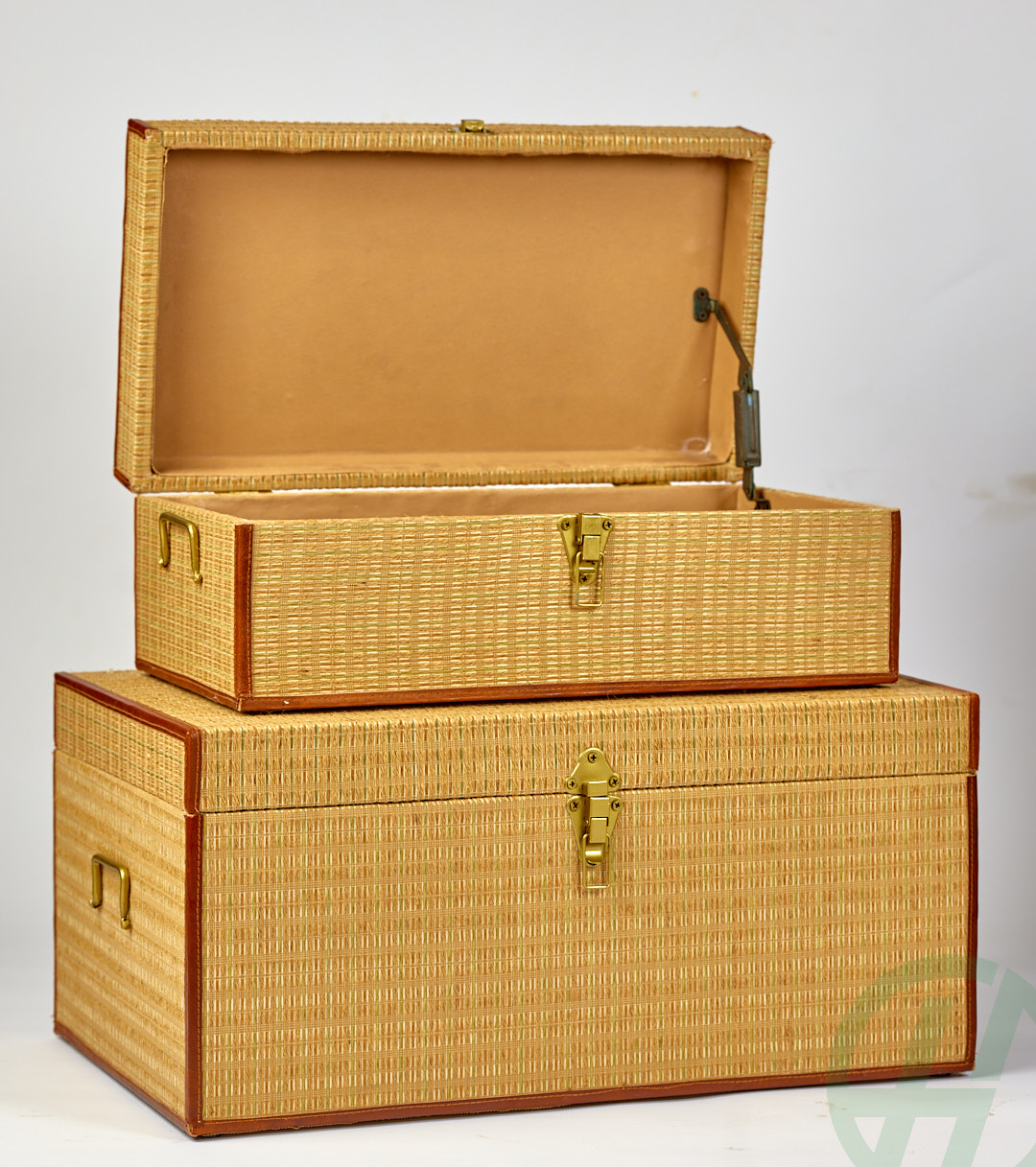 SET OF 2 RAFFIA SUITCASES(60 x 60 x 45cm)