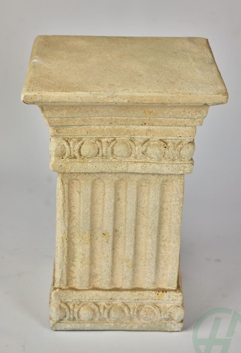 PILLAR DESIGN PEDESTAL Height 648mm Width 450mm Length 436mm