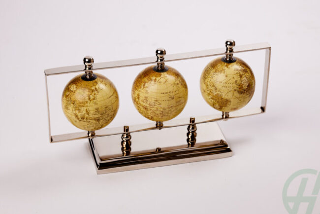 3 Globes On Silver Stand