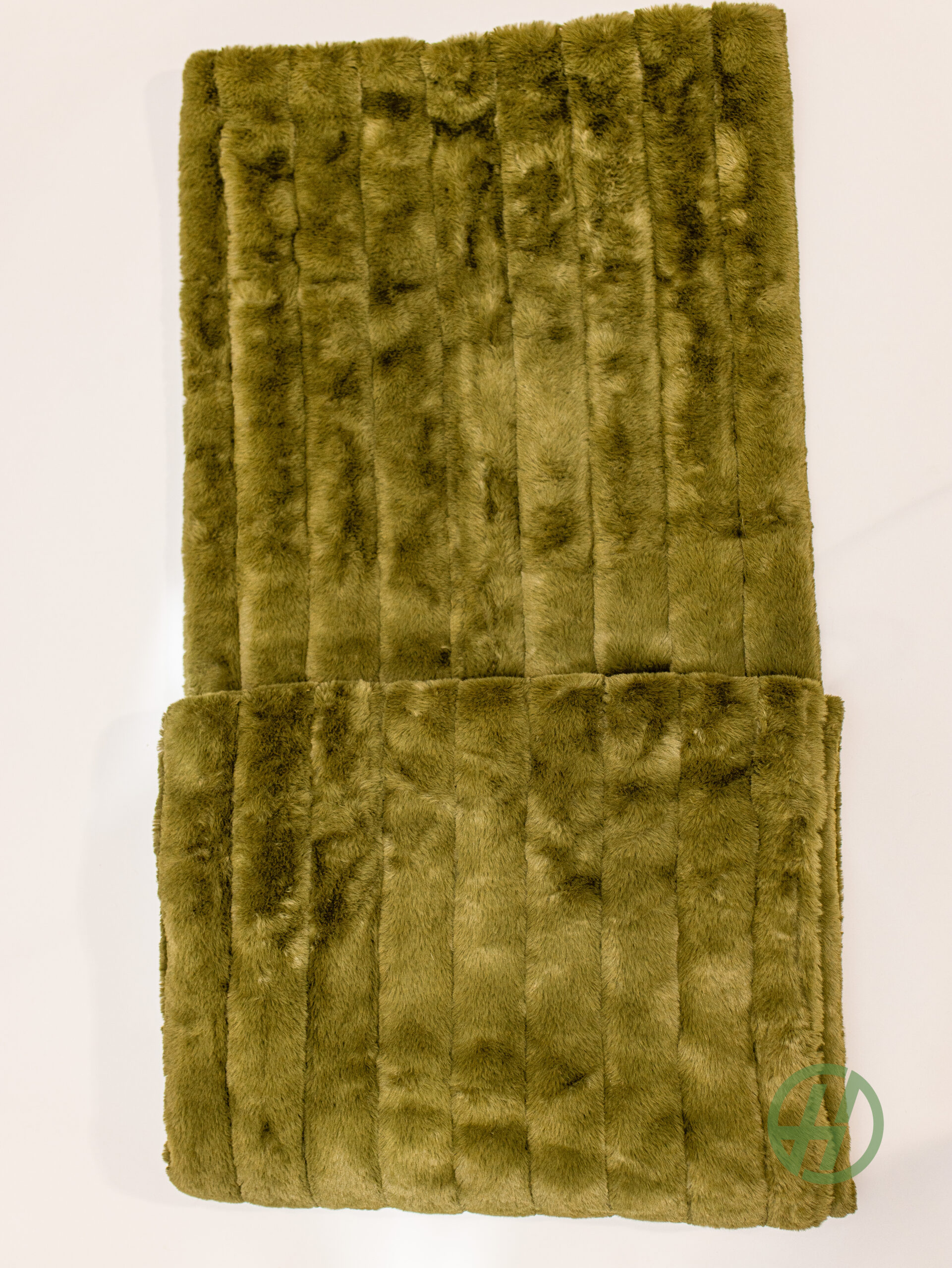 Olive Green Ribbed Faux Fur Throw W:353mm L: 391mm