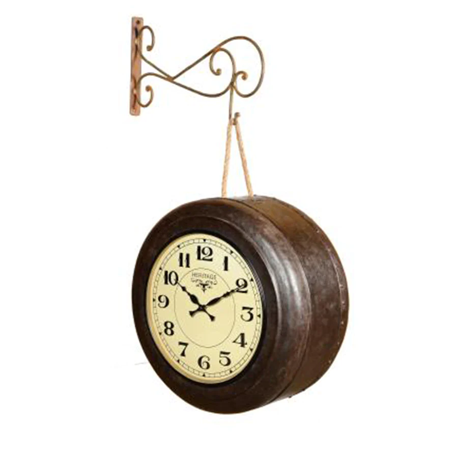 Recycled  Iron Lunch Box Clock(47 x 31 x 47cm)