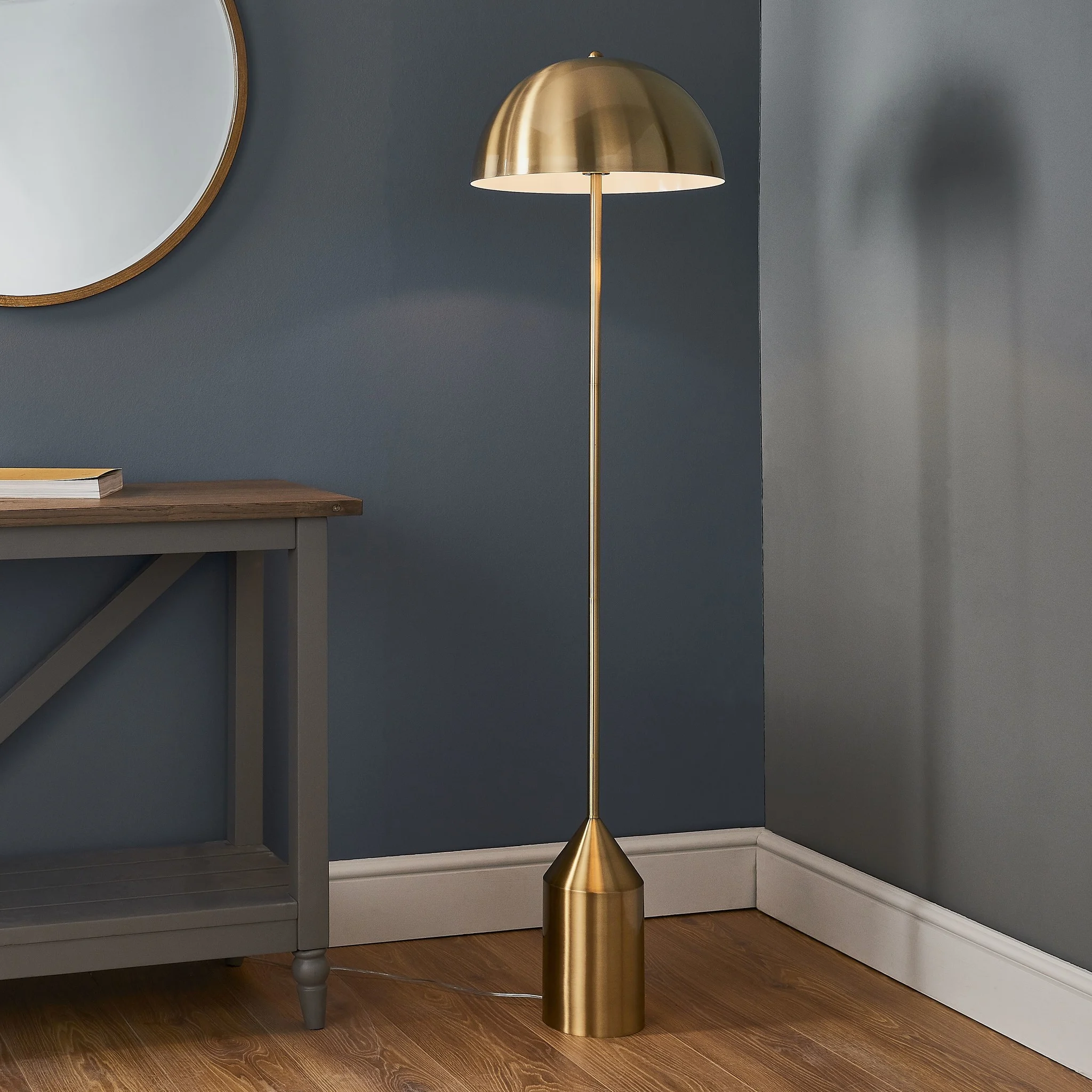 Mid Century Brass Dome Floor Lamp (H: 152.5cm  D: 40cm)