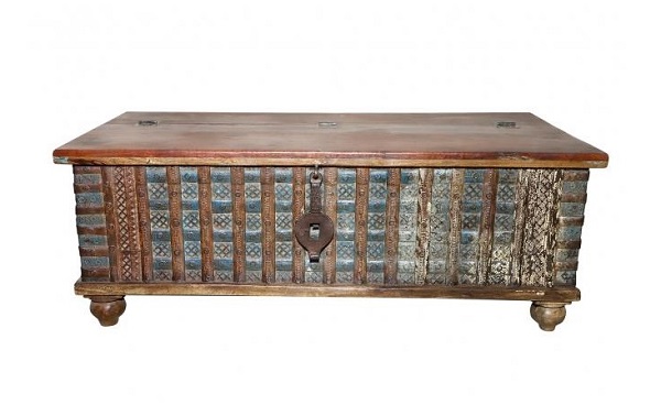 Antique 1.2m Chest with Carvings & Vintage Iron Clasps (H:50 W:120 D:60)