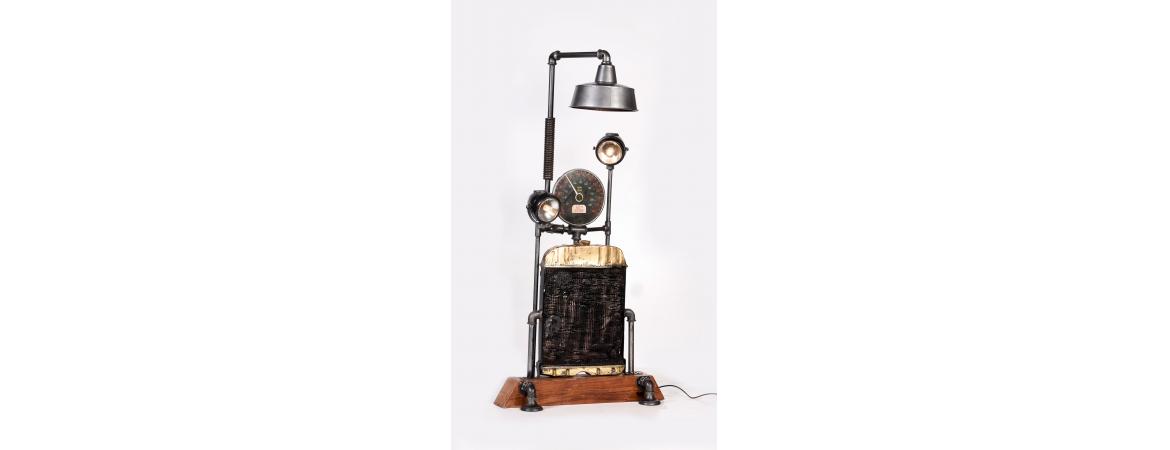 Wooden Base with Meter Floor Lamp(H:152 x W:51 x L:76cm)